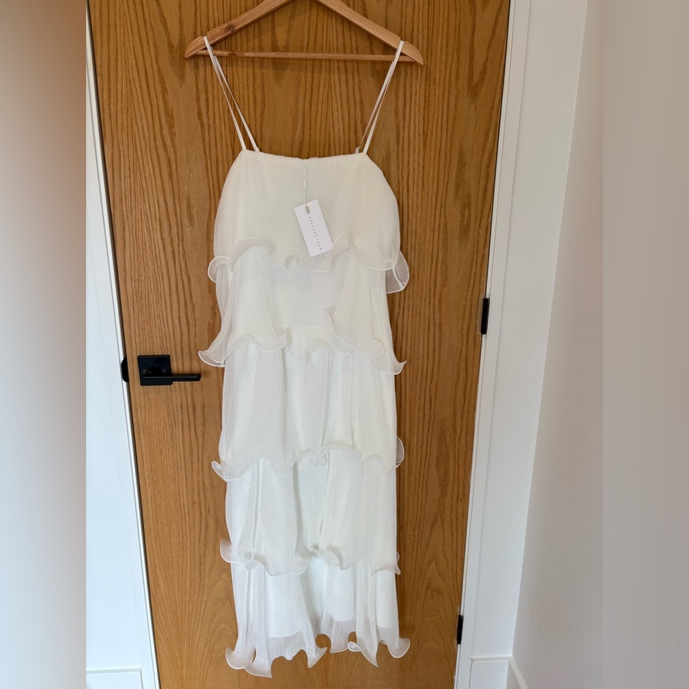 Elegant White Layered Dress